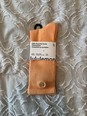 lululemon athletica Daily Essential Crew Socks - Orange